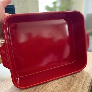 New! Crate&Barrel Porcelain Baker in Cherry Red size 84 oz capacities